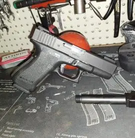 Glock 23, Gen 2, with extra threaded barrel in 9mm