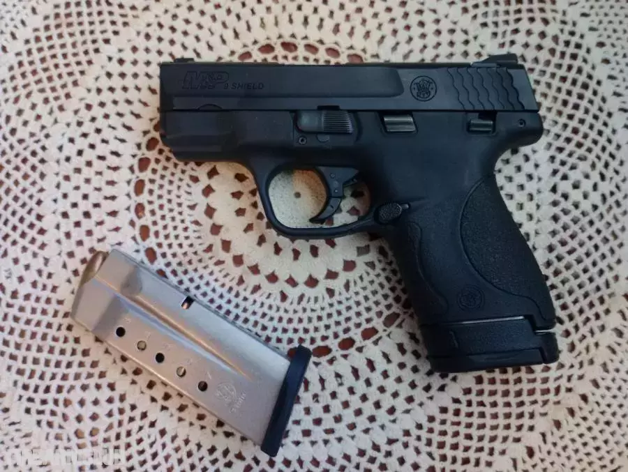 SMITH & WESSON M&P 9MM SHIELD